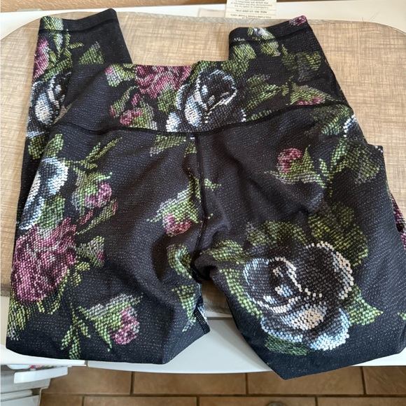 Lululemon High Times Pant *Full-On Luon - Picture 4 of 5